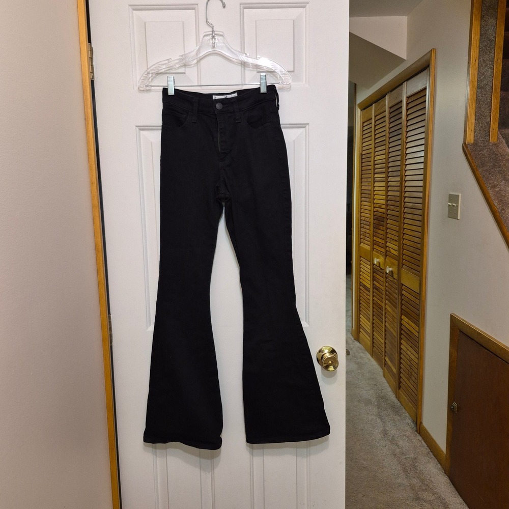Hollister Black Curvy High-Rise Flare Jeans W26R Size 2R Soft Stretch Denim